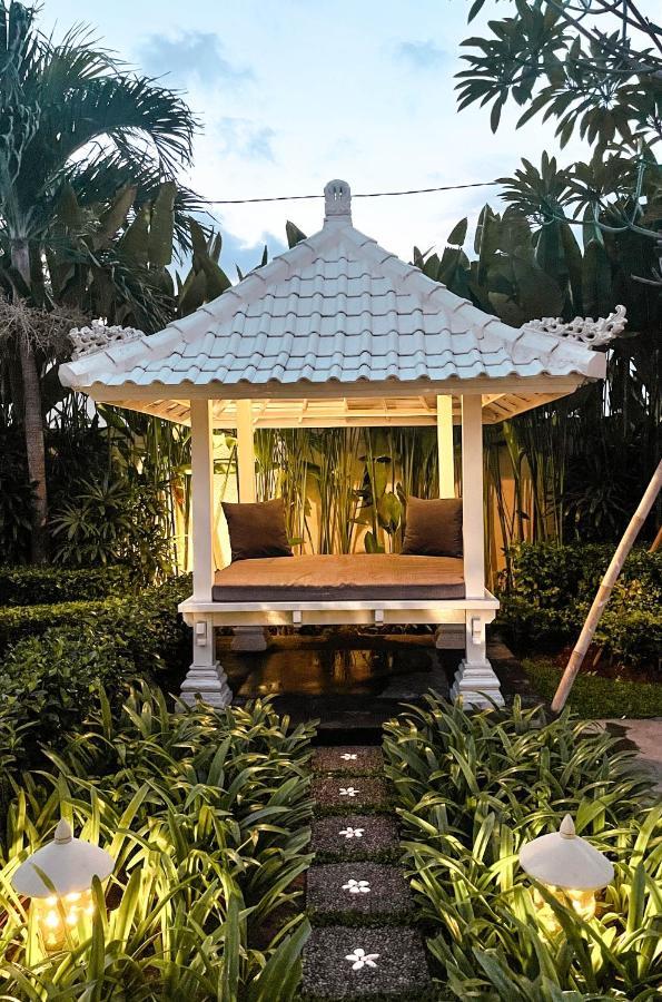 The London Residences Boutique Hotel Canggu  Exterior photo